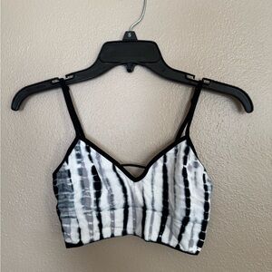 Xhileration seemless bralette size small black and white tie dye